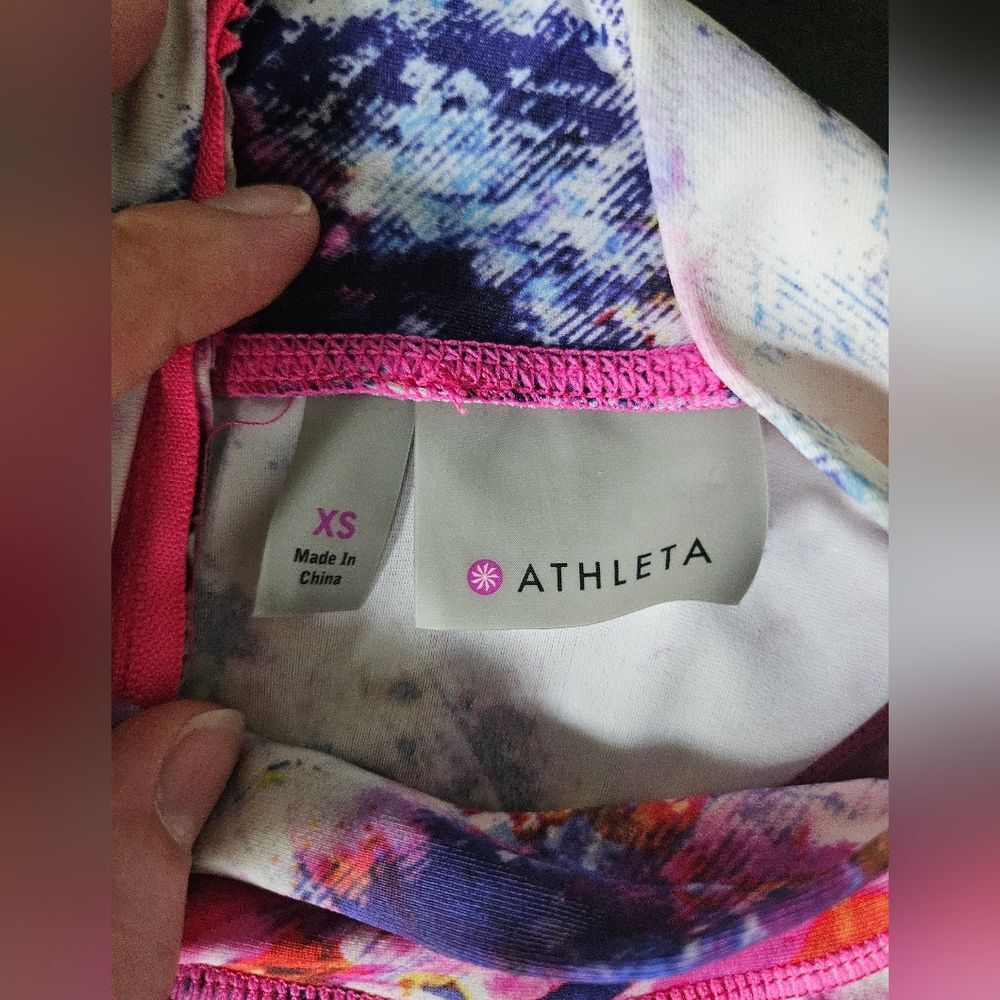 NWOT This Athleta Hypersonic tank top xs - Picture 9 of 9